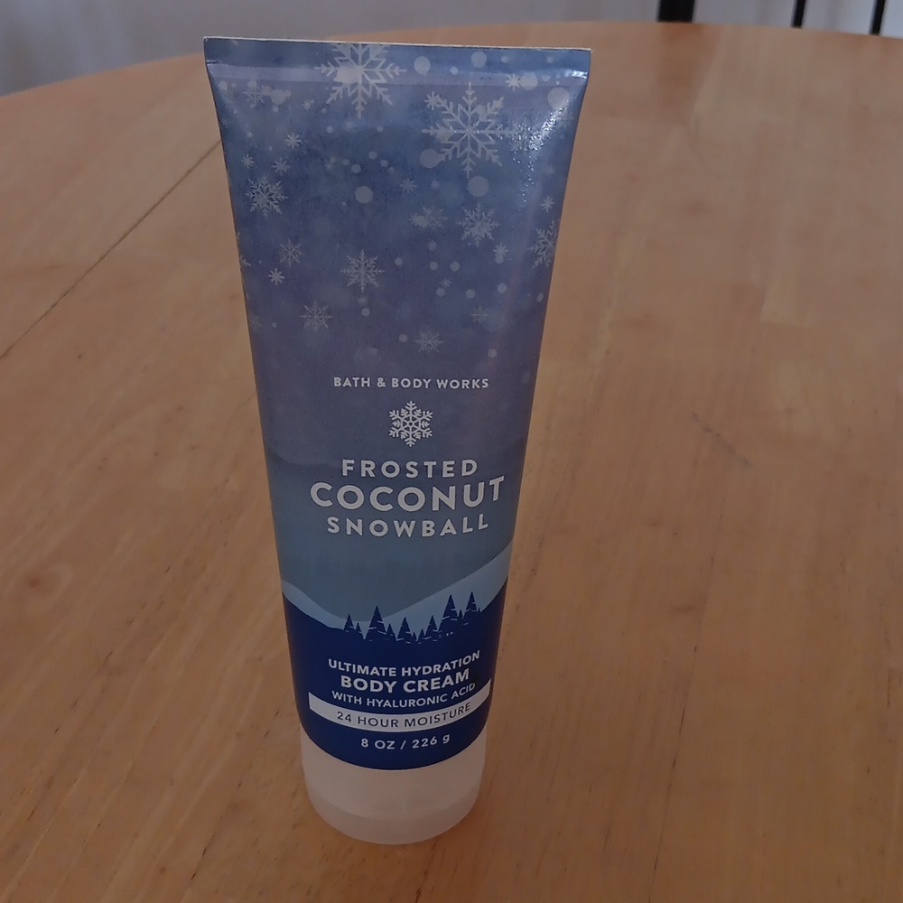 Bath & Body Works Choice Of One Body Cream - NWT - Picture 3 of 10